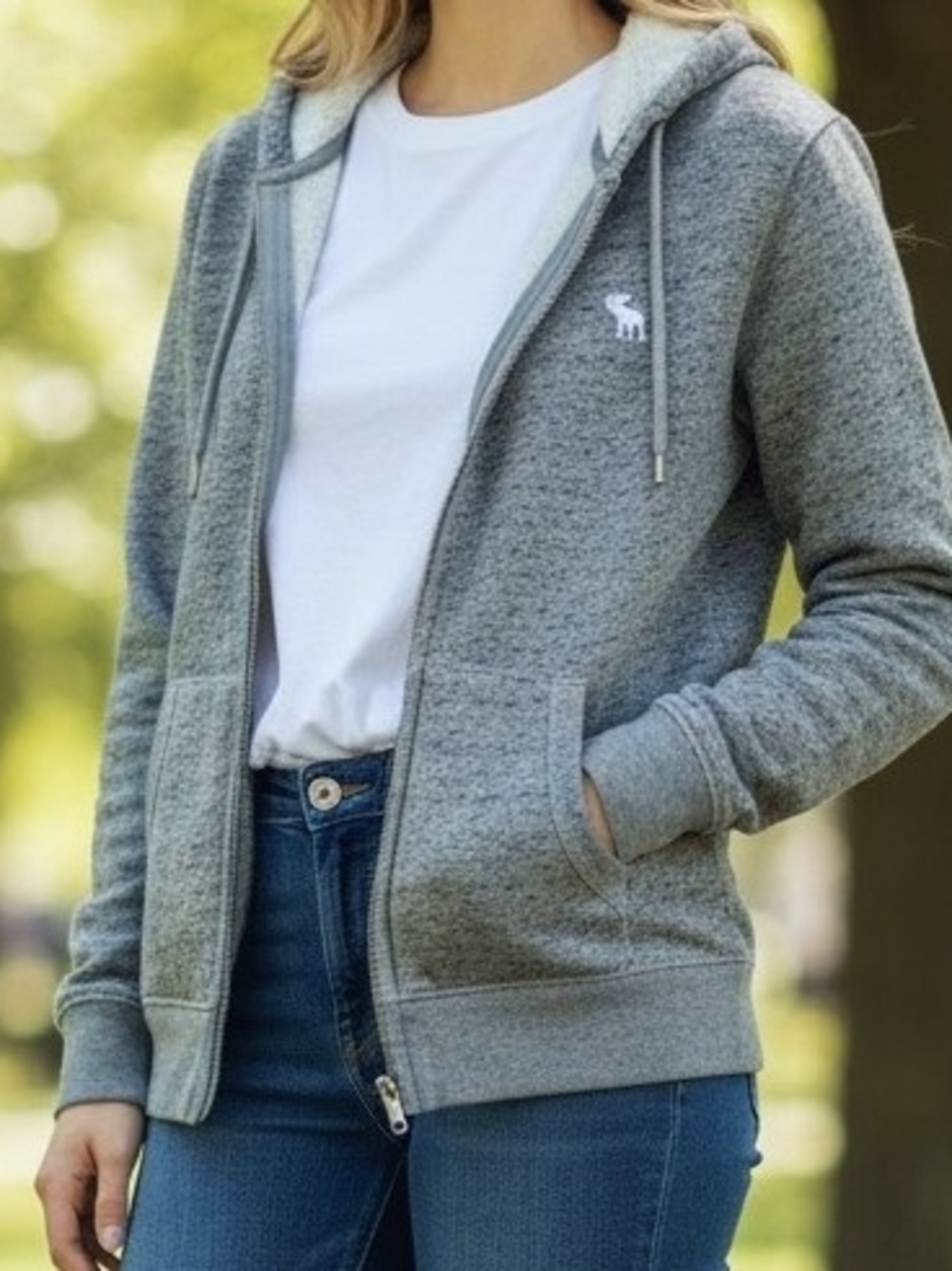 Abercrombie & Fitch Gray Soft Fleece Zip-Up Hooded Sweatshirt